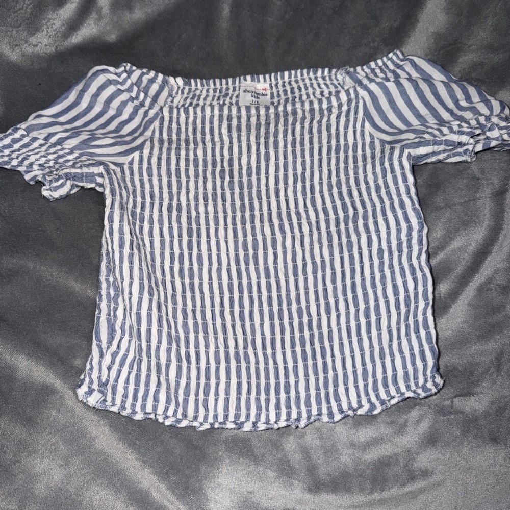 Abercrombie Kids Sz 7/8 Off the Shoulder Striped White Navy Crop Top